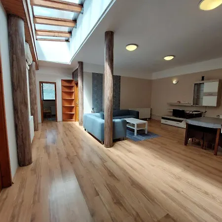 Appartement Családbarát Vendéglak Szegedi Magánszálláshely 9 Fő Részére, Nagycsaládok és Baráti Társaságok Részére *